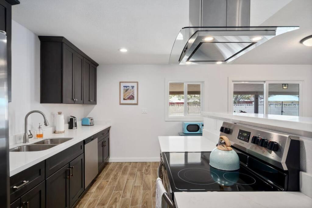 Fab Phx Getaway W/ Pool & Fire Pit Villa Phoenix Luaran gambar