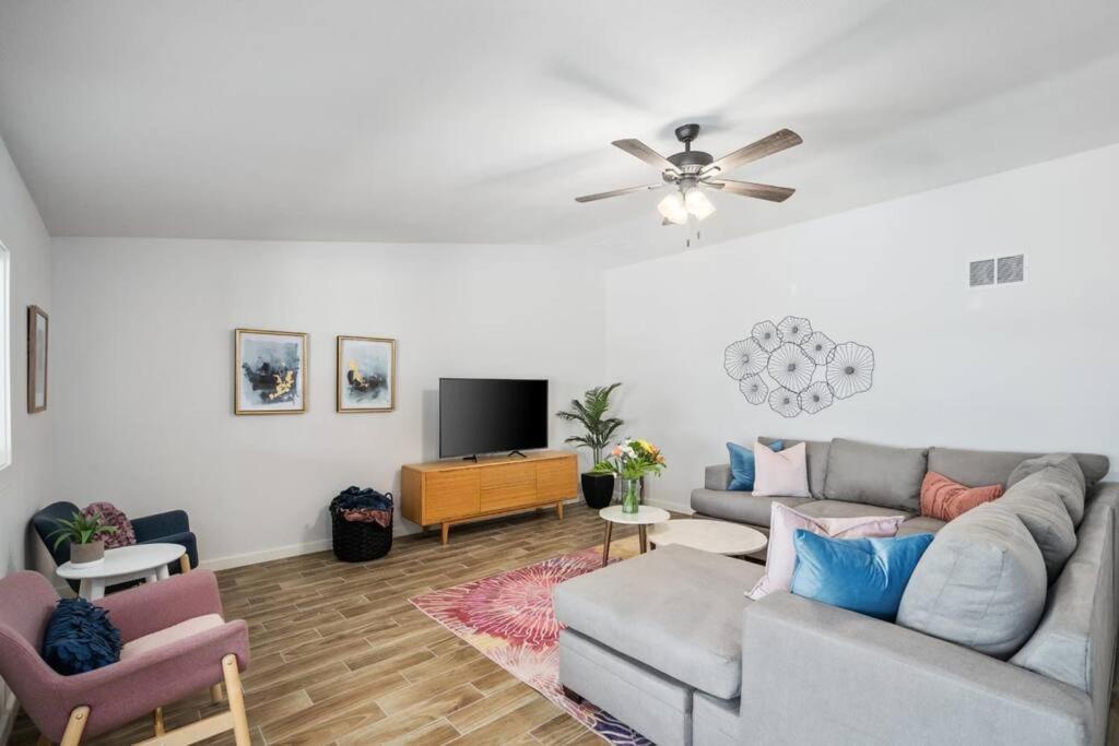 Fab Phx Getaway W/ Pool & Fire Pit Villa Phoenix Luaran gambar
