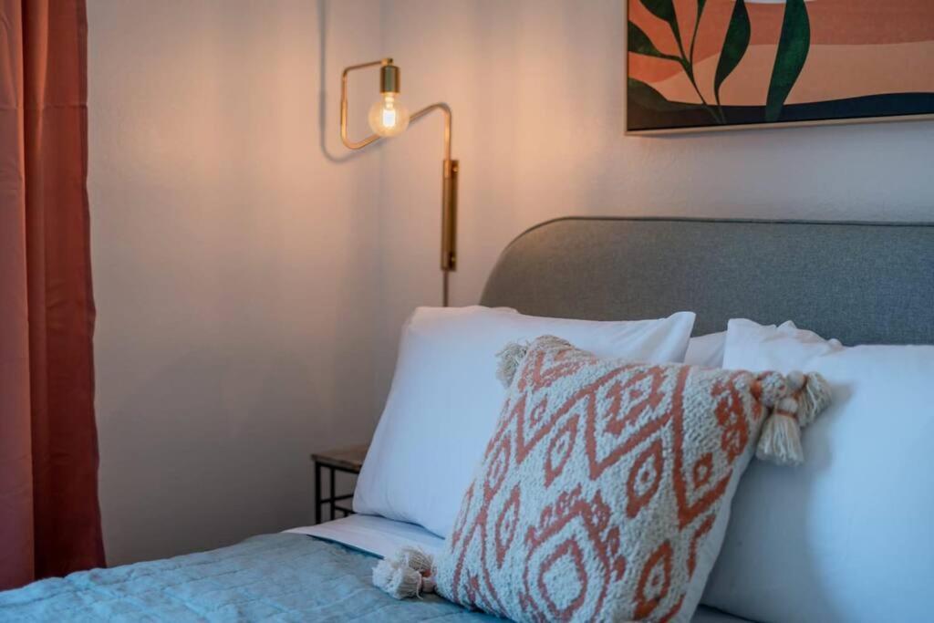 Fab Phx Getaway W/ Pool & Fire Pit Villa Phoenix Luaran gambar