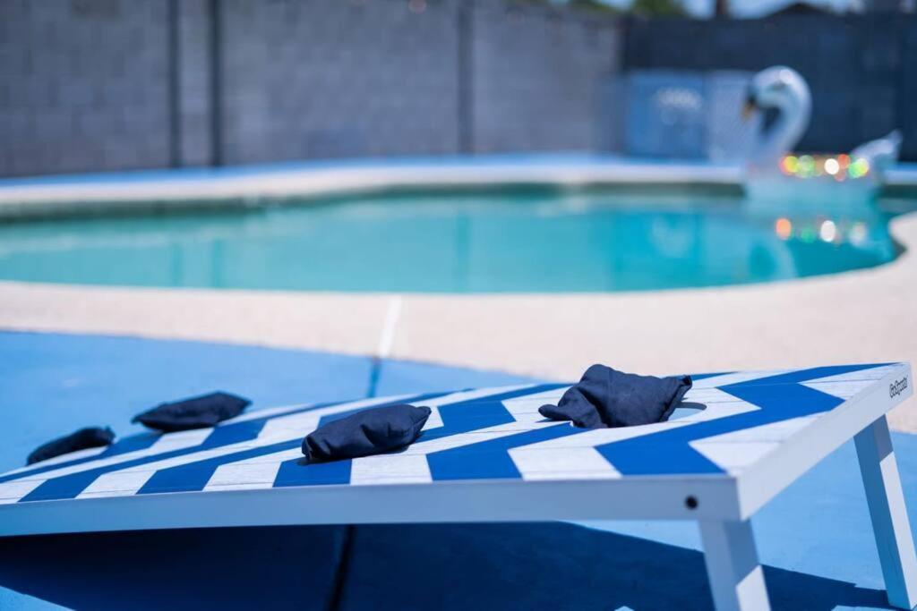 Fab Phx Getaway W/ Pool & Fire Pit Villa Phoenix Luaran gambar