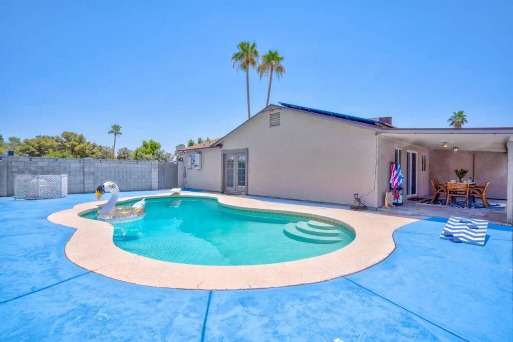 Fab Phx Getaway W/ Pool & Fire Pit Villa Phoenix Luaran gambar