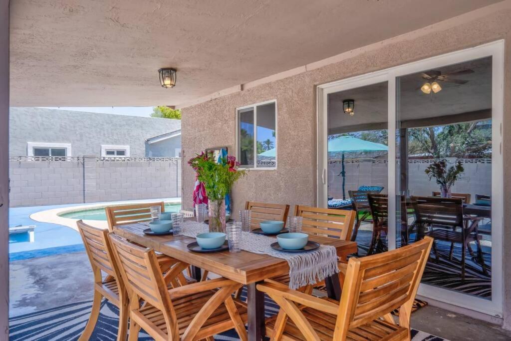 Fab Phx Getaway W/ Pool & Fire Pit Villa Phoenix Luaran gambar