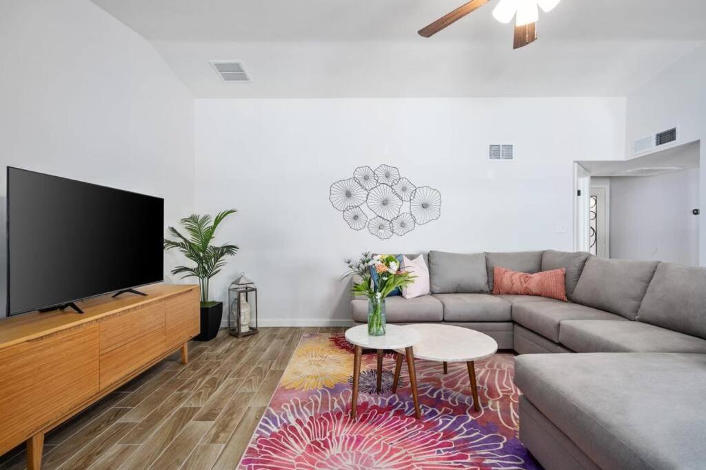 Fab Phx Getaway W/ Pool & Fire Pit Villa Phoenix Luaran gambar